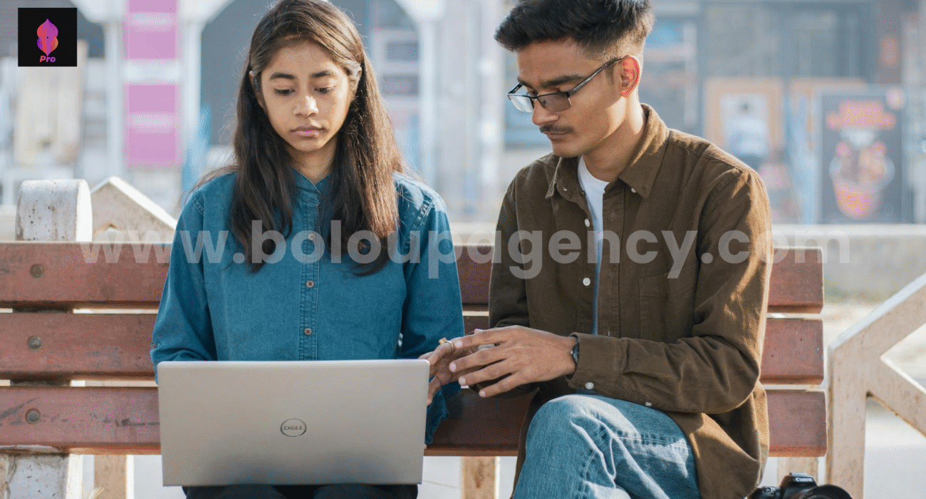 Helping Hosts’ Meaningful Interactions as BoloUp Agents