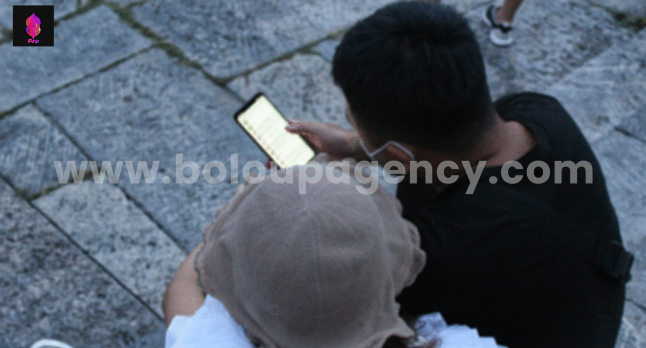 How BoloUp Live Agents Can Assist Host Personal Sessions